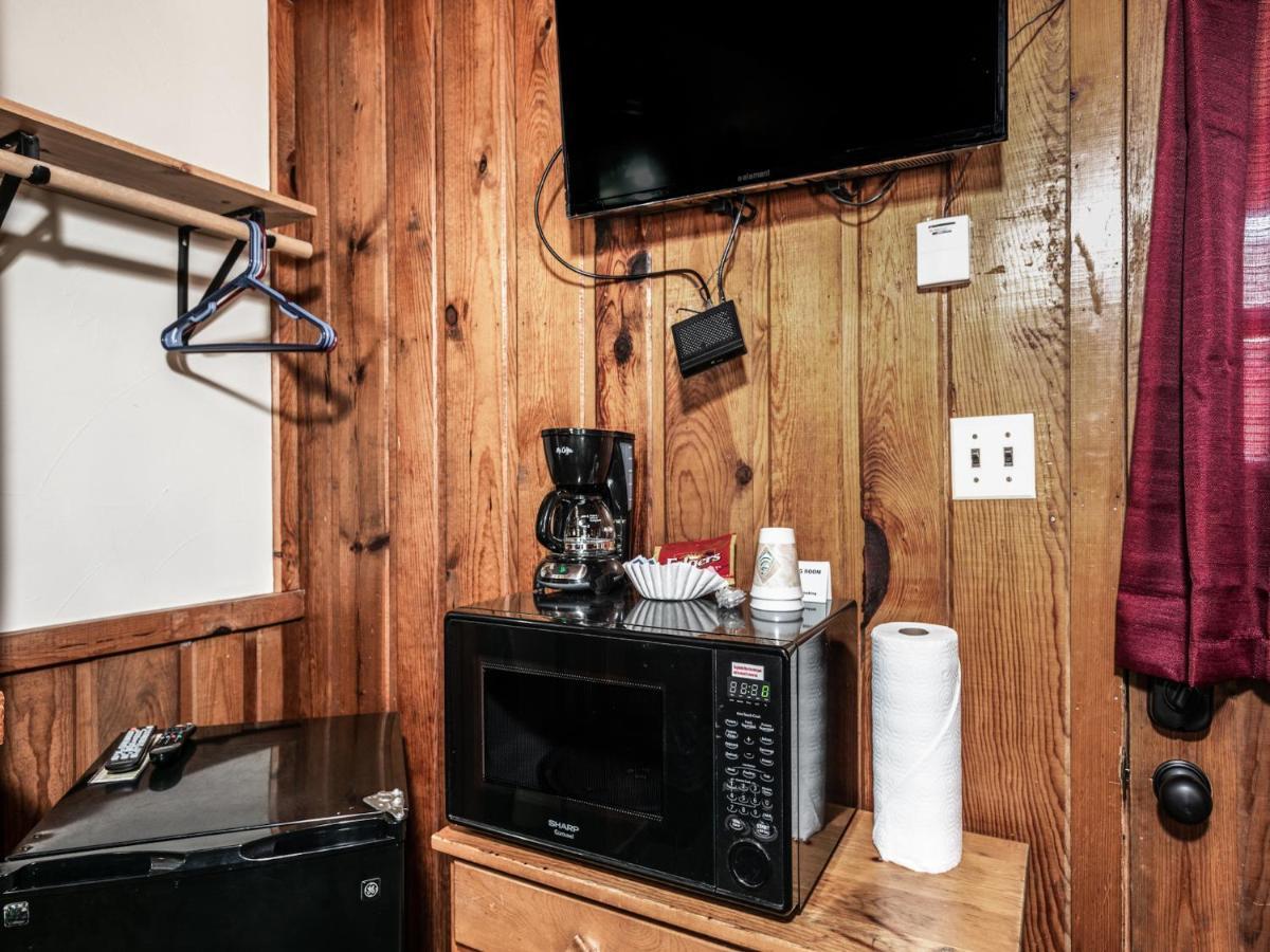 Apache Village Cabinette 15, Queen Bed, Midtown, Sleeps 2 Руидозо Экстерьер фото