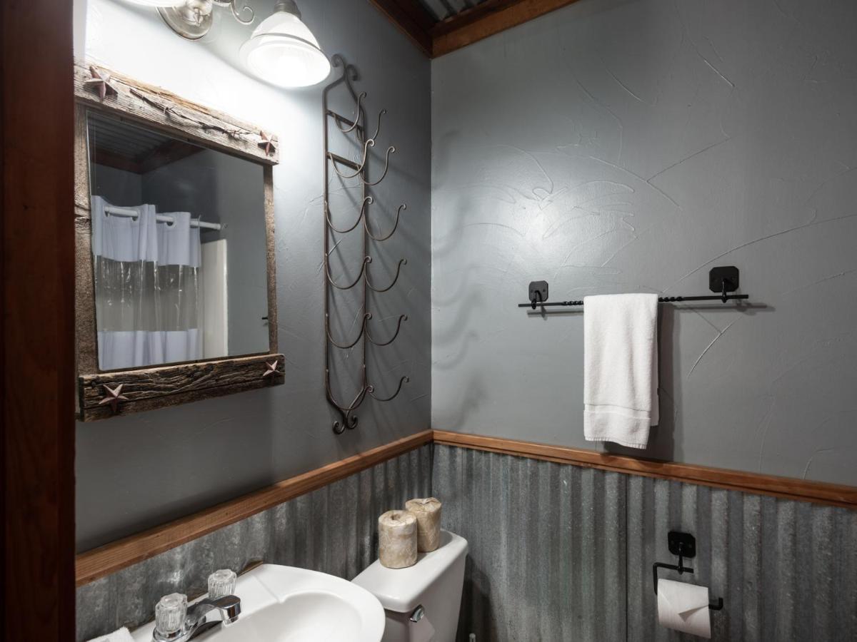 Apache Village Cabinette 15, Queen Bed, Midtown, Sleeps 2 Руидозо Экстерьер фото